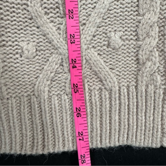 Hem & Thread Textured Knit Cardigan - Picture 9 of 9